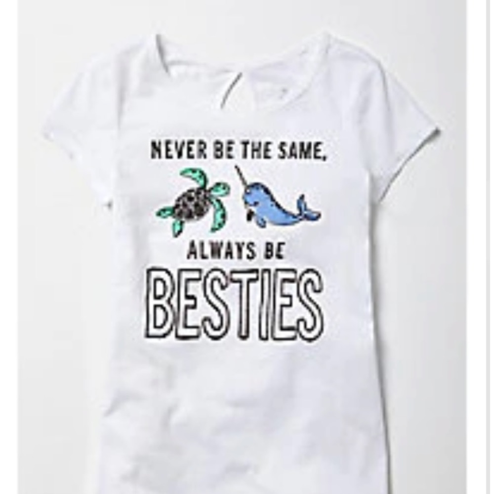 Keyhole back graphic justice tee